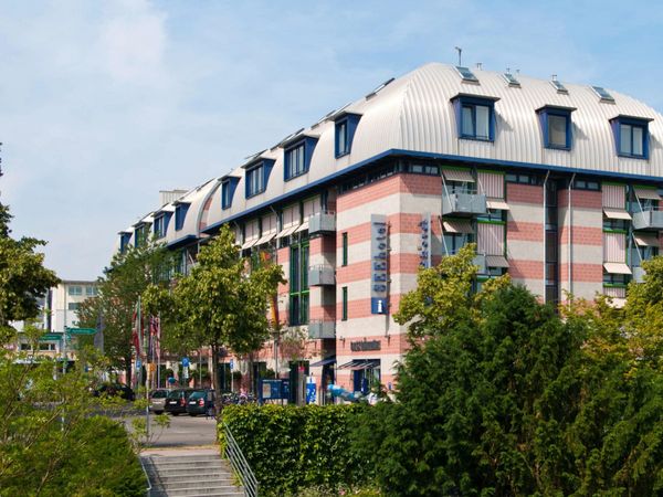 7 Tage Urlaub mit Frühstück im SEEhotel Friedrichshafen - SEEhotel Friedrichshafen Unkategorisiert online kaufen